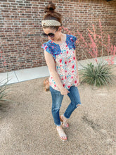 Load image into Gallery viewer, The Mitzy Floral Top