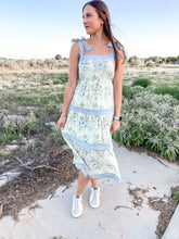 Load image into Gallery viewer, The Hilton Head Dress