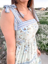 Load image into Gallery viewer, The Hilton Head Dress