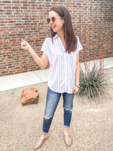 Load image into Gallery viewer, The Linda Love's Stripe Top