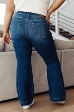 Load image into Gallery viewer, Sydney High Rise Trouser Flare Jeans