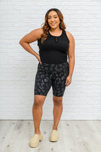 Load image into Gallery viewer, Animal Print Biker Shorts In Black
