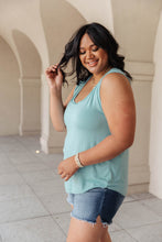 Load image into Gallery viewer, Aquatic Dreams Tank