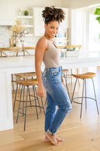 Load image into Gallery viewer, Ashley Hi-Waist Destroyed Boyfriend Jeans