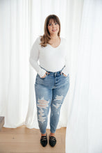 Load image into Gallery viewer, Bleach Splash Destroyed Skinnies