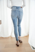 Load image into Gallery viewer, Bleach Splash Destroyed Skinnies