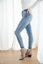 Load image into Gallery viewer, Bleach Splash Destroyed Skinnies