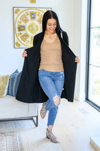 Load image into Gallery viewer, Midrise Destructed Hem Slim Fit