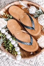 Load image into Gallery viewer, Black Sandstone Blowfish Flip Flop