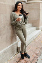 Load image into Gallery viewer, Essential Lounge Joggers in Mineral Wash Olive