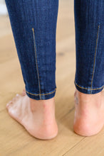 Load image into Gallery viewer, Georgia Back Yoke Skinny Jeans with Phone Pocket