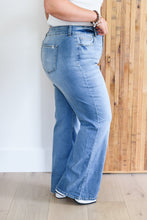 Load image into Gallery viewer, Heidi Slim Bootcut Jeans