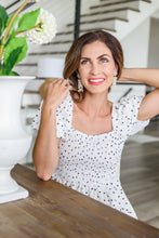 Load image into Gallery viewer, Here Comes The Bride Pearl Earrings