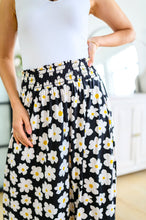 Load image into Gallery viewer, Hey Daisy Midi Skirt