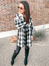Load image into Gallery viewer, The Lauren Button Up Top In Black & White