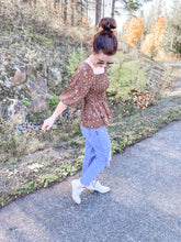 Load image into Gallery viewer, The Kipton Floral Top