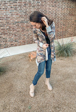 Load image into Gallery viewer, Mountain Time Camo Jacket