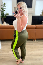 Load image into Gallery viewer, Can’t Miss Me Joggers