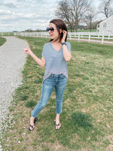 Load image into Gallery viewer, Suzie High-Rise Cuffed Capris hi hi