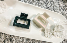 Load image into Gallery viewer, Squared Off Clip