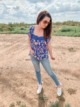 Load image into Gallery viewer, Flower Power Top