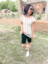 Load image into Gallery viewer, Hi-Rise Black Cuffed Bermuda Shorts