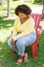 Load image into Gallery viewer, Kandis Mid-Rise Bleach Splash Jeans