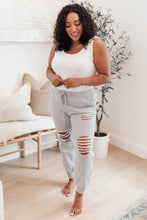 Load image into Gallery viewer, Kick Back Distressed Joggers