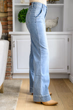 Load image into Gallery viewer, Mindy Mid Rise Wide Leg Jeans