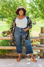 Load image into Gallery viewer, Olivia Wide Leg Cropped Jeans