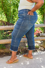 Load image into Gallery viewer, Olivia Wide Leg Cropped Jeans