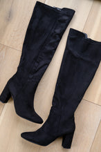 Load image into Gallery viewer, Penelope Knee High Boots In Black