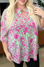 Load image into Gallery viewer, Stylish Stacey Top in Emerald Pink Floral