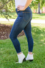 Load image into Gallery viewer, Piper Pull-On Skinny Jeans