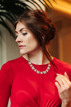 Load image into Gallery viewer, Rhinestone Tiered Floral Necklace