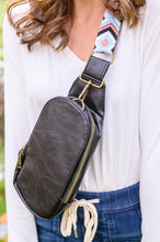 Load image into Gallery viewer, Rowan Sling Bag In Black