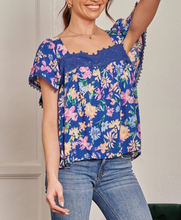 Load image into Gallery viewer, Flower Power Top