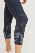 Load image into Gallery viewer, The Charlie Camo Capri