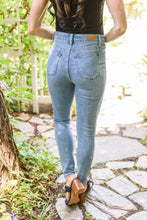 Load image into Gallery viewer, High-Wasted Tummy Control Skinny Jeans