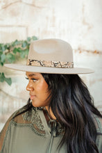 Load image into Gallery viewer, Panama Snakeskin Detail Hat