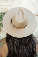 Load image into Gallery viewer, Panama Snakeskin Detail Hat