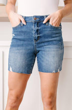 Load image into Gallery viewer, Straight Edge Dark Wash Shorts