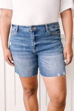 Load image into Gallery viewer, Straight Edge Dark Wash Shorts