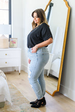 Load image into Gallery viewer, Tia Destroyed Tummy Control Skinny