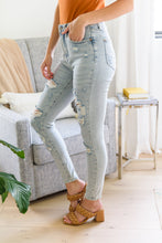 Load image into Gallery viewer, Tia Destroyed Tummy Control Skinny