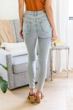 Load image into Gallery viewer, Tia Destroyed Tummy Control Skinny