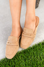 Load image into Gallery viewer, Walk on By Mule Loafer