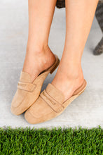 Load image into Gallery viewer, Walk on By Mule Loafer