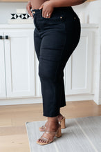 Load image into Gallery viewer, Lizzy High Rise Control Top Wide Leg Crop Jeans in Black
