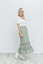 Load image into Gallery viewer, The Savvy Floral Maxi Skirt
